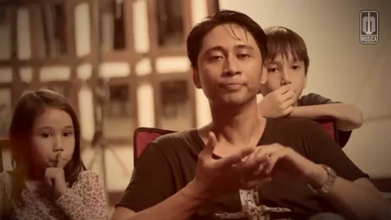 18+ - Putar Balikan Waktu (Behind the Scene)