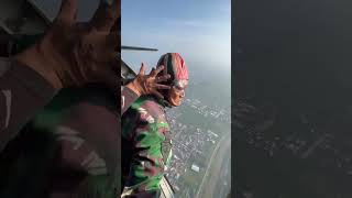 Detik Detik Tni Terjun Dari Pesawat