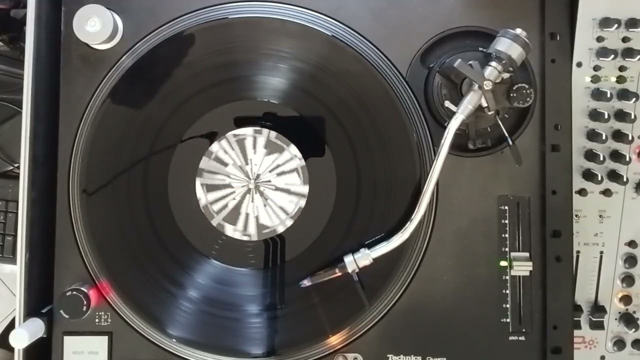 FKY RPS 19 B2 Aye Tout Perché