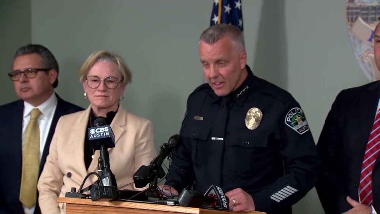 Missing Austin woman news conference from police and FBI - YouTube