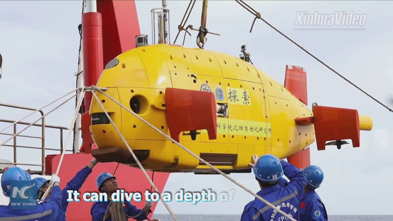 Chinese-developed underwater robot on display at int'l high-tech expo ...