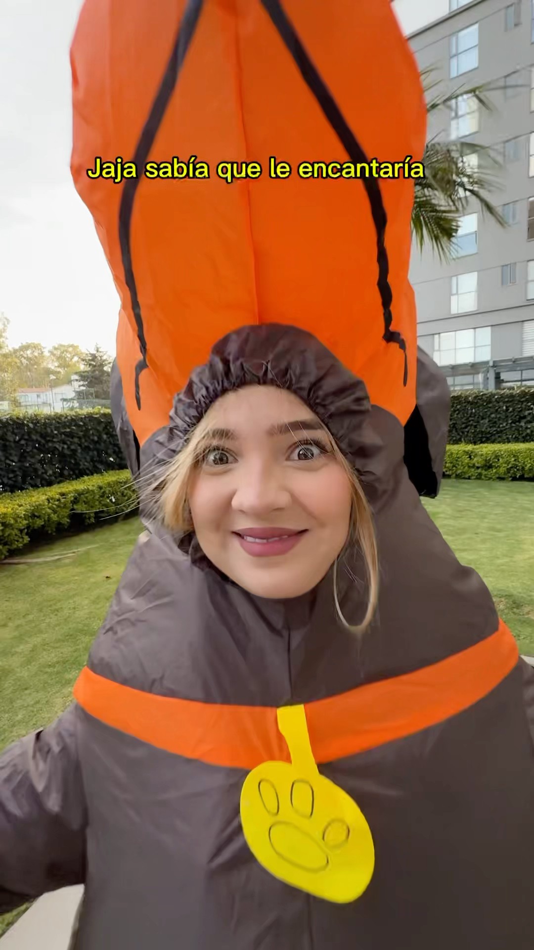 Le compré UNA SALCHICHA GIGANTE a mi novia ?? casi llora @dayanaraurios