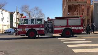 JERSEY CITY FIRE DEPARTMENT ENGINE 22 RESPONDING FROM QUARTERS IN JERSEY CITY, NEW JERSEY.