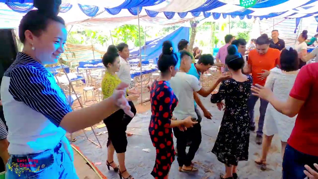 Múa nhạc lào cổ xưa đi cùng năm tháng rất hay tại đám cưới dân tộc Thái #Mualaotv #Mualao