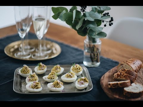 Video: Jak Vařit Lososová Plněná Vejce