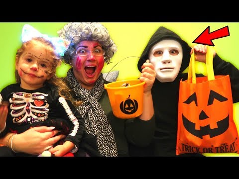 Halloween Trick or Treat for Surprise Candy! Outdoor Fun with Greedy Granny