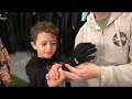 A Guide To Getting The Right Size Kids Wetsuit Gloves