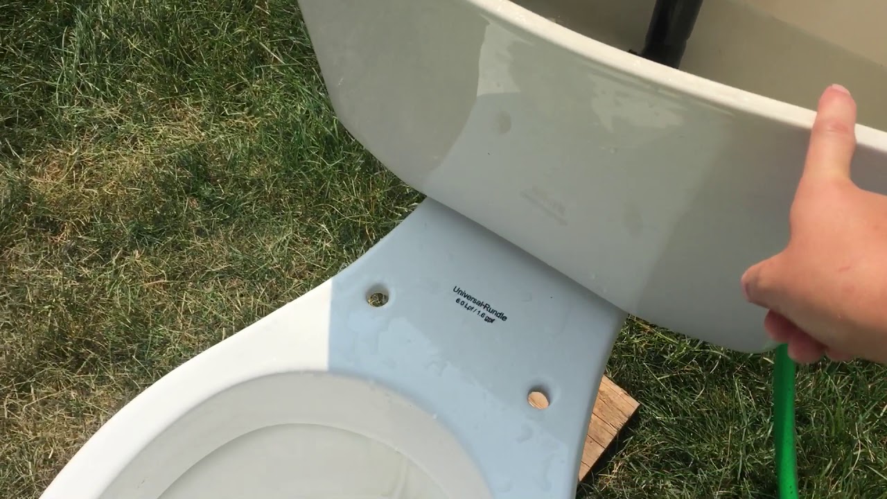 Universal rundle Athens Toilet overflowing! - YouTube