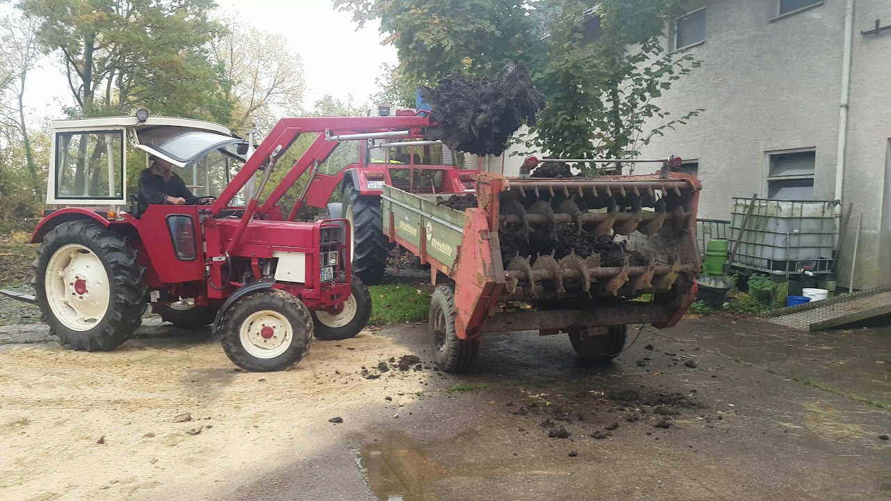 #FarmVideo15/ Mistfahren mit IHC 533 & IHC 856XL + Strautmann