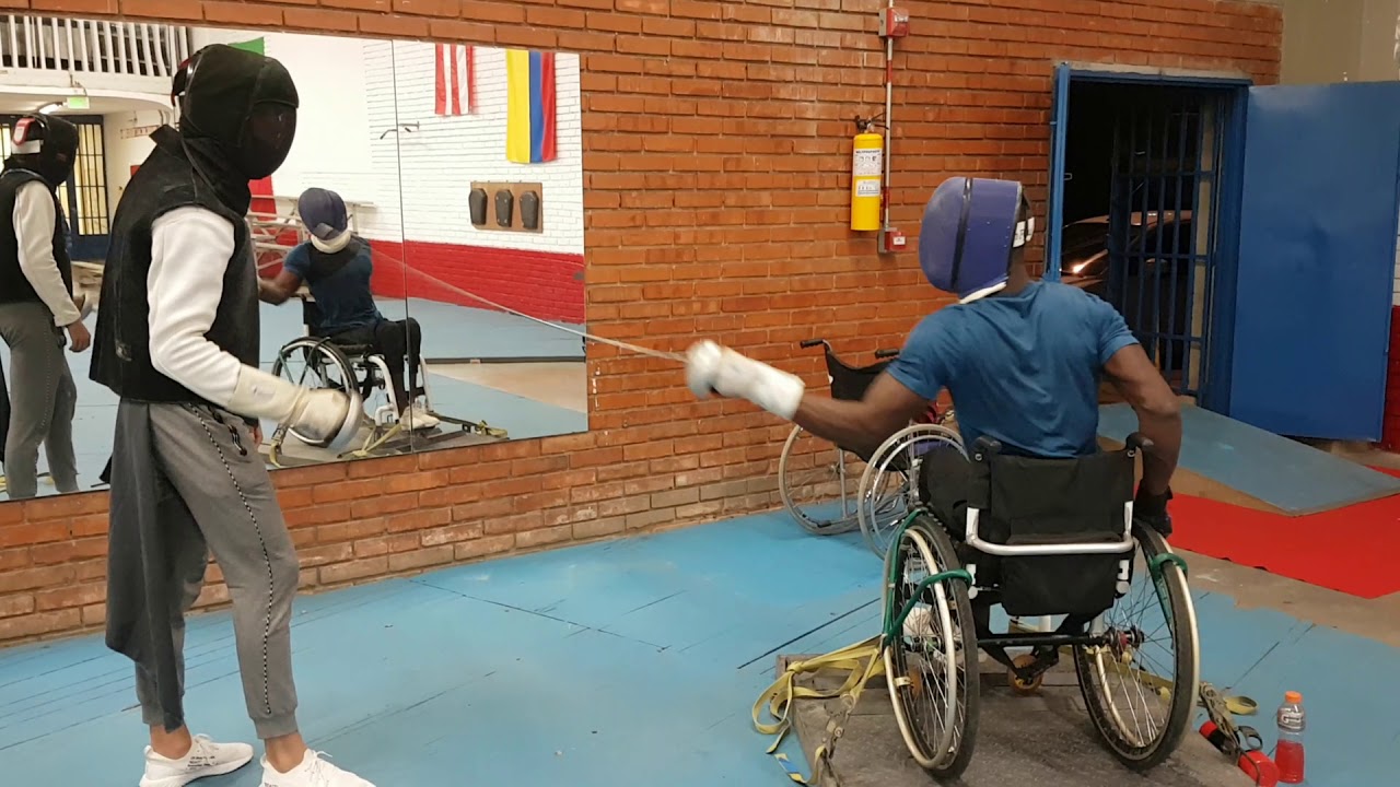 ENTRENAMIENTO DE ESGRIMA EN SILLA DE RUEDAS - YouTube