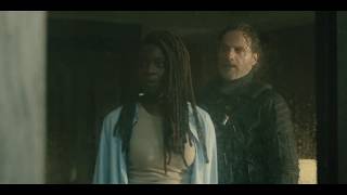 The Walking Dead The Ones Who Live - Rick Explains To Michonne How He Survived The Bridge Explosion