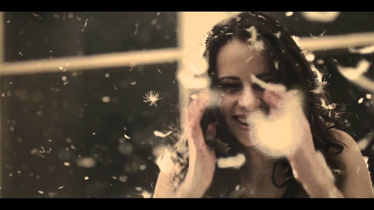 RED Epic Camera Footage - "Pillow Fight"
