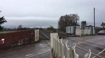 Class 800/from London Paddington to Plymouth/ victory level crossing