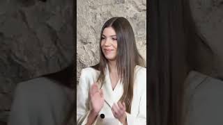 The Power She Holds In Her Handsía