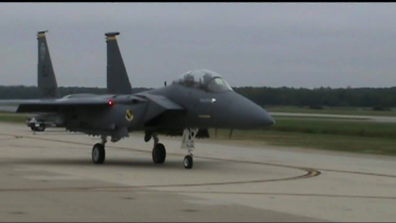 NAS Oceana Airshow 2009 - F-15E Strike Eagle Demonstration - Saturday