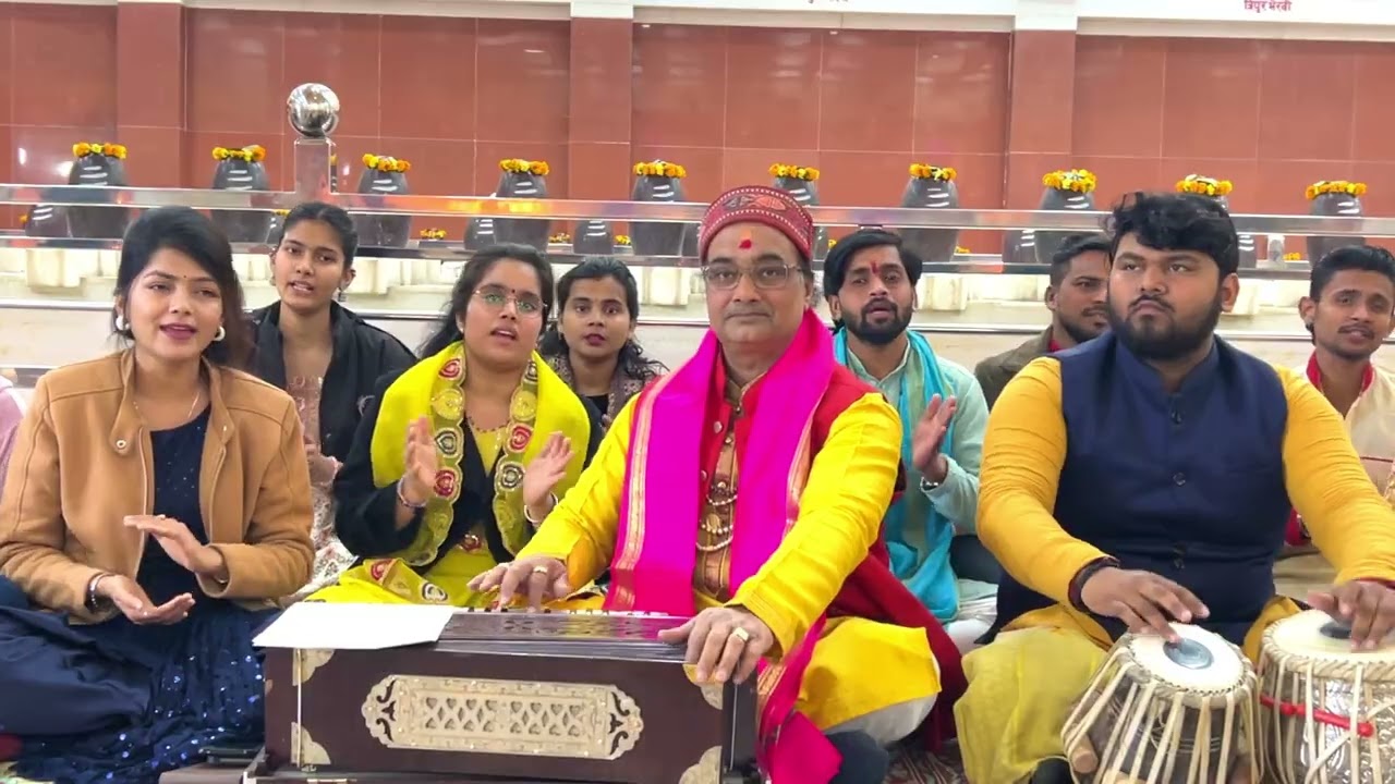 सनातन गीत गायन डॉ विजय कपूर व टीम , रचना पं कपिल मुणि पंकज 