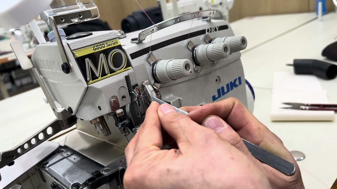 오버로크(overlock) 재봉기 JUKI MO-6804 실끼우는 방법