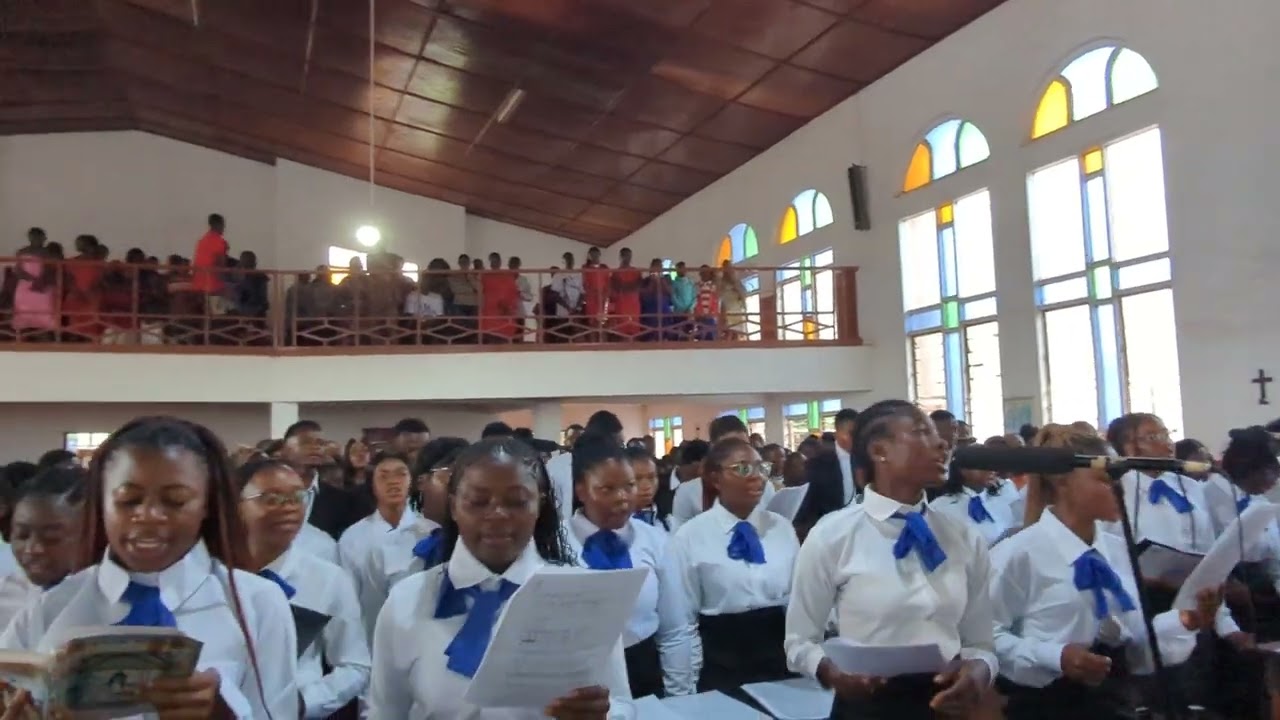 Gloria mass of the holy Spirit by sait Anthony of Padua symphonic chior bambili