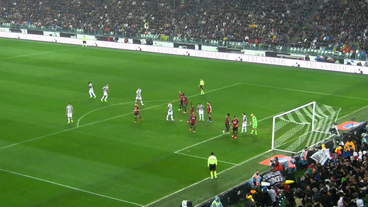 Juventus - Milan: Mexes