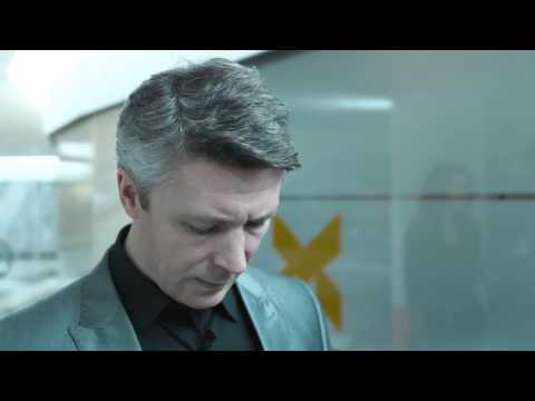 Quantum Break - Paul Serene at Monarch HQ