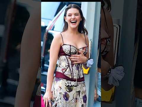 تحضر سوري كروز حفل التخرج بمظهر جميل دون عناء   