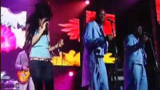 Amy Winehouse - Me And Mr Jones (Live  AOL)