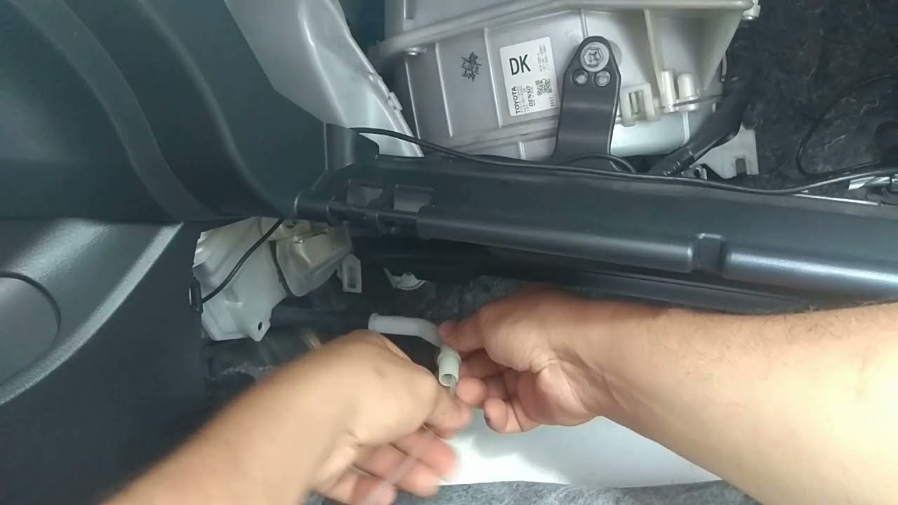Чистка кондиционера на TOYOTA COROLLA Е150 - YouTube