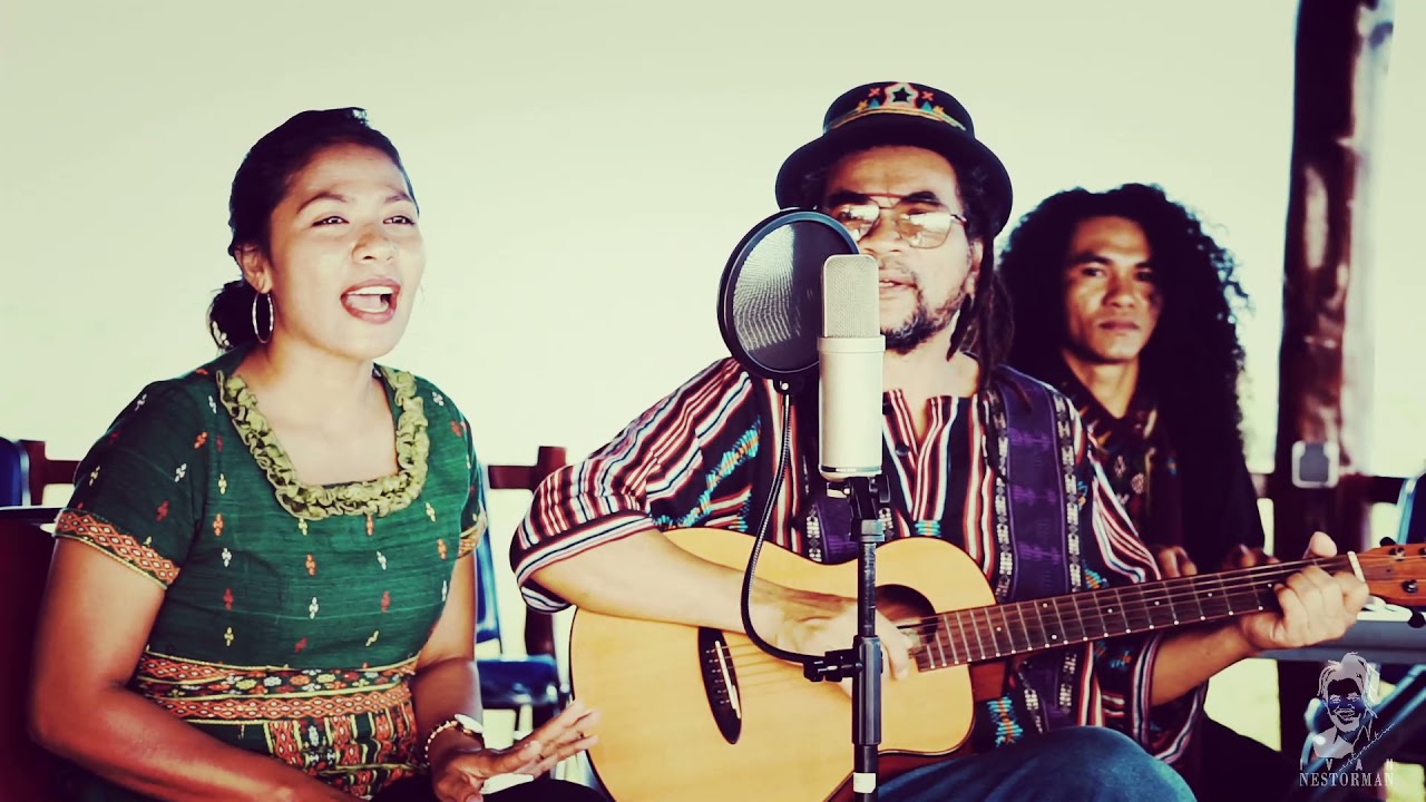 IVAN NESTORMAN FEAT LABUAN BAJO ENERGY ;Flores The Cape of Flower