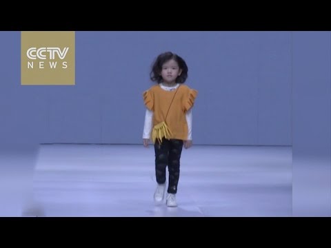 Little models make their appearance in Fashion Week Hqdefault