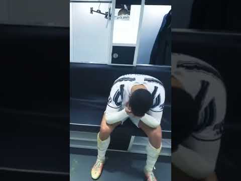 بكاء هستيري لكريستيانو رونالدو بعد آخر مقابلة بقميص اليوفي 