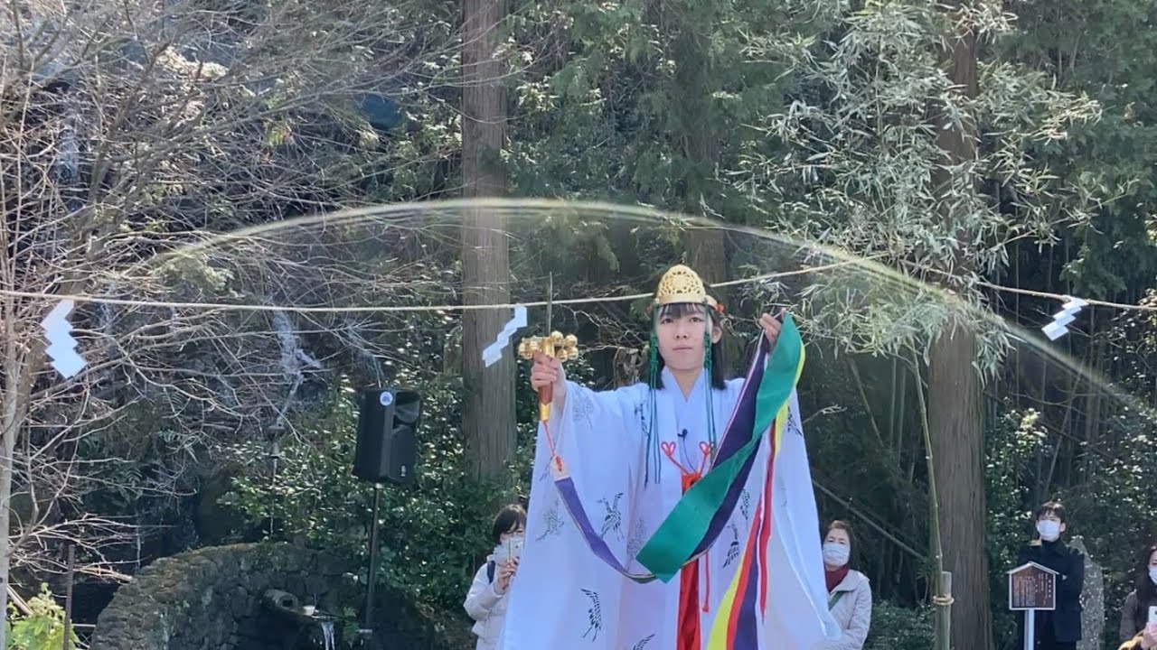 [Удивительное через 3 минуты] Круг света, появляющийся над головой, - горячая тема.