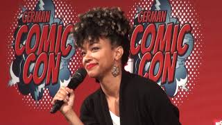Celebrity STAR TREK DISCOVERY / PICARD Sonequa Martin-Green + Gates McFadden + David Ajala Panel GCC 2023 fun Net Worth