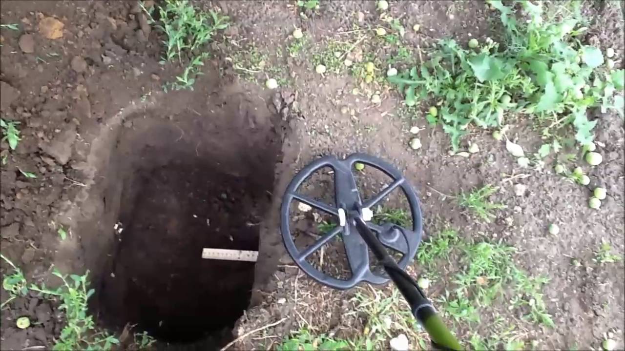 Тест на глубину в грунте и по воздуху. 5 коп ссср 40 см! тер.