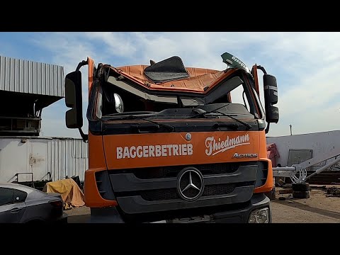 Mercedes Truck Accident