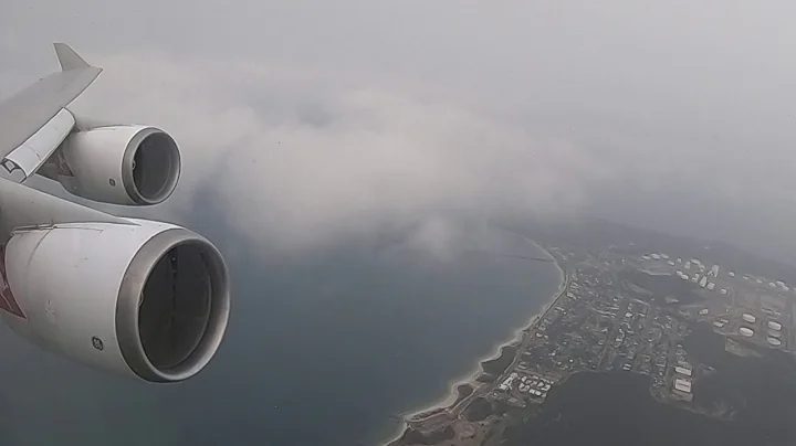 Qantas 747 takeoff from Sydney Airport (VH-OEH) - beautiful engine view