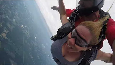 Skydive Tennessee April Landry