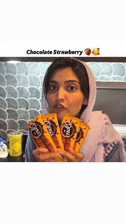 Iqra ne banayi chocolate strawberry 🥰❤️| Sistrology