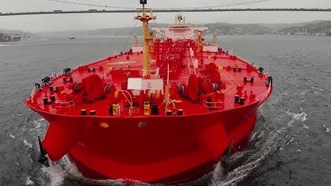 10 Biggest Tankers Ships Floating at Waves
