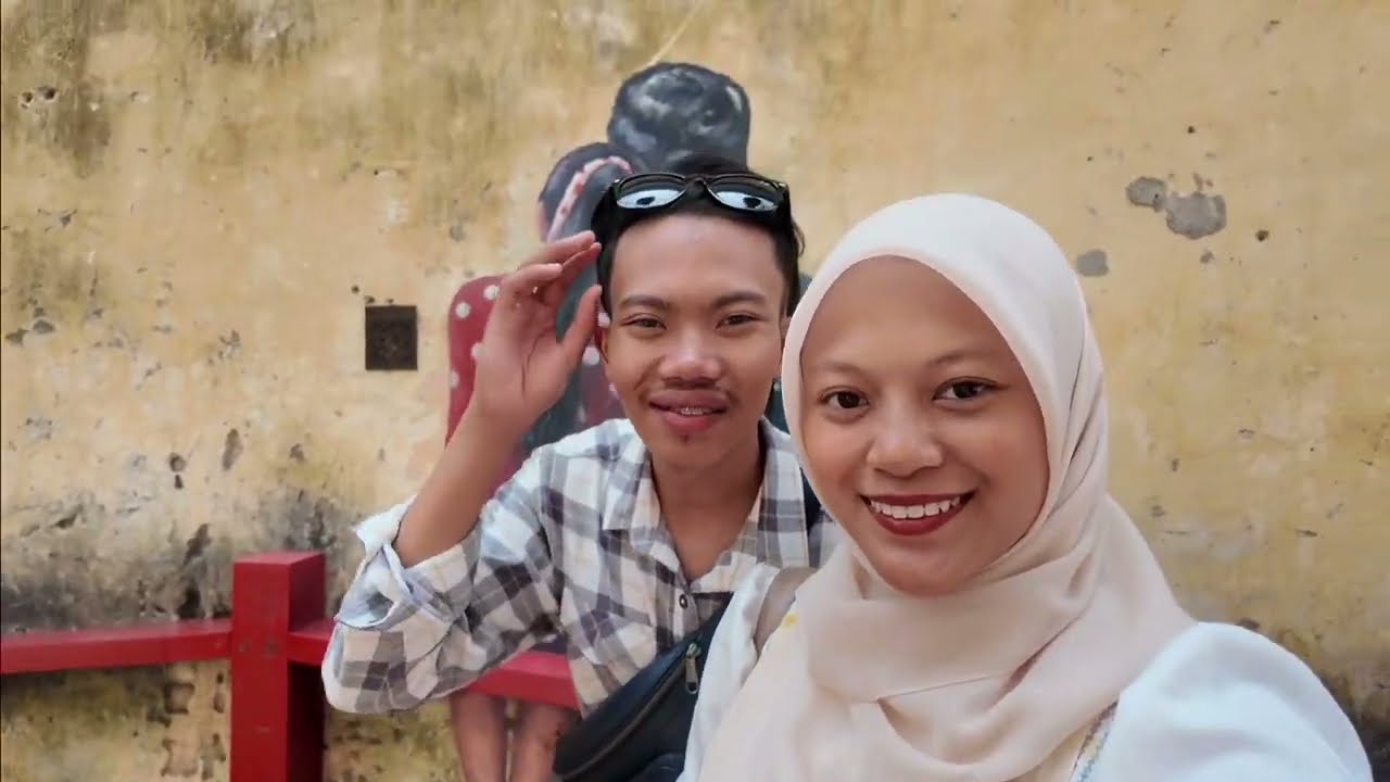 Just Some Random Moments in KL 💖