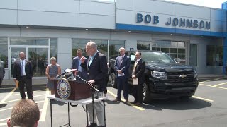 Schumer makes stop in LeRoy pushing semiconductors in WNY after passage of CHIPS legislation