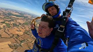 Skydiving for the first time thanks to go skydive