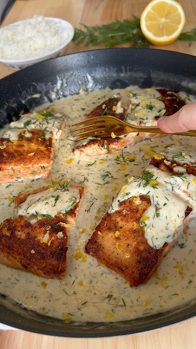 creamy lemon dill salmon 🍋🍣 recipe is on my blog ➡️ kennascooks.com #recipe #food