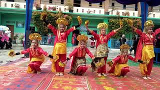 Tari Galuak dari sumatera barat