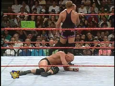 Owen Hart Breaks Steve Austin's Neck at Summerslam 97