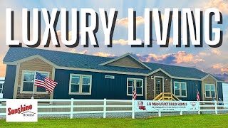 Celebrity Holy cow! This is big!! 2,400 sq ft! 4 beds and 3 baths! Profile