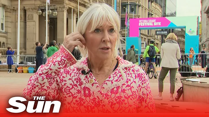 Dramatic moment Nadine Dorries forced off live TV ...