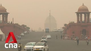 India's top court criticises government's inaction as toxic smog chokes New Delhi