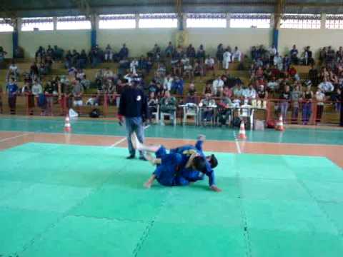 Natan Moura - Jiu Jitsu Caxambu luta 1