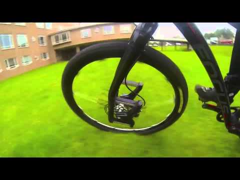 Lauf TR29 - 4ft droptest. Lauf Forks.