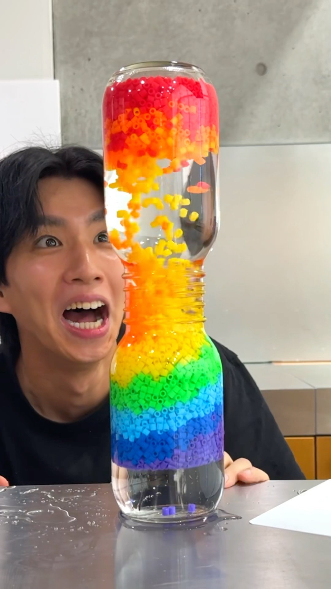 ビンの中のビーズが！？！？！？